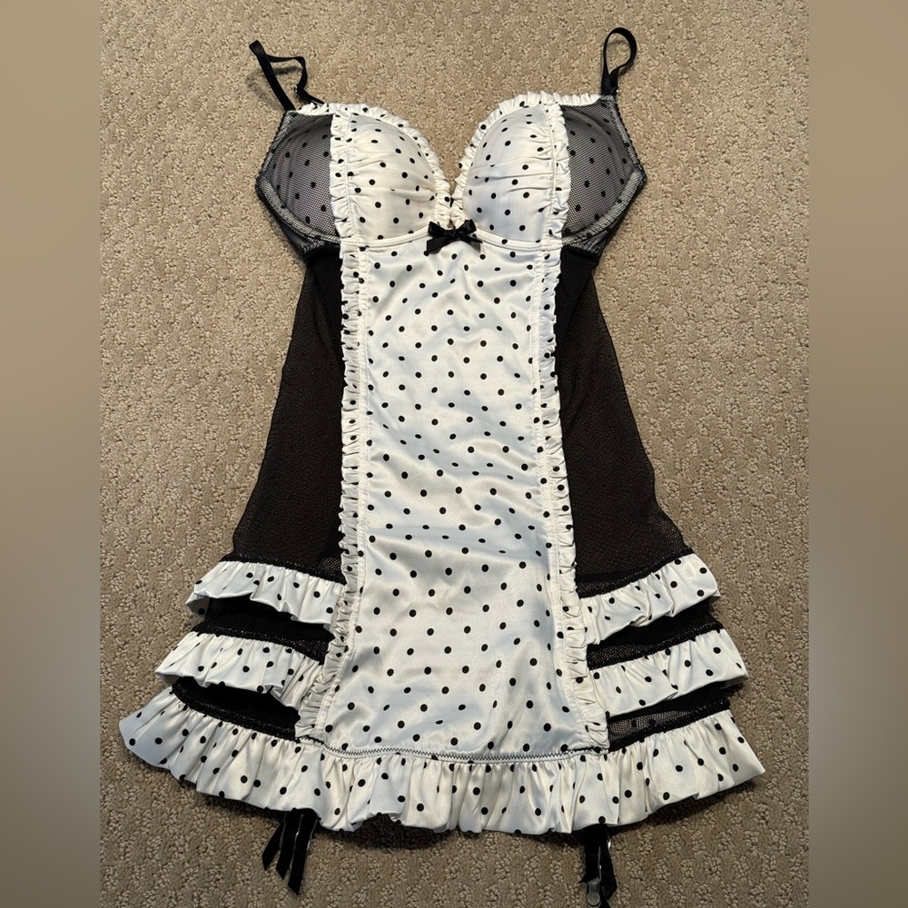 Victoria’s Secret Lingerie: Teddy Set